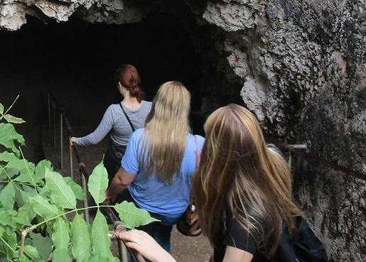 Mangapwani Cave